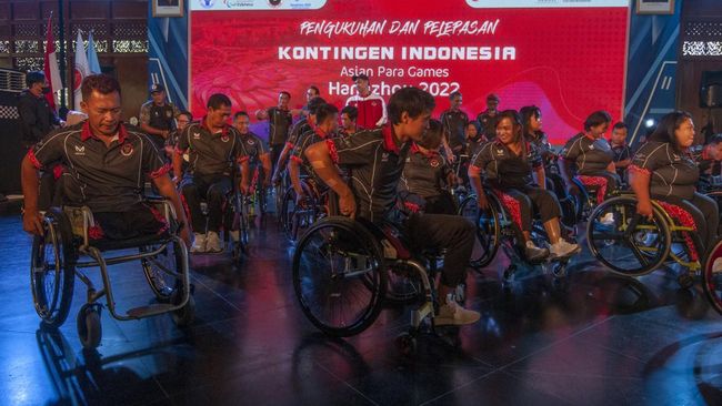 Riadi Saputra, Pembawa Bendera Indonesia di Opening Asian Para Games