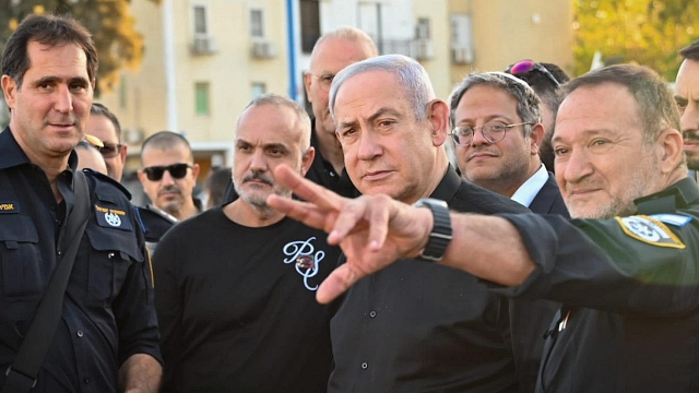 Tiga Eks PM Israel ‘Keroyok’ Netanyahu hingga Tuntut Mundur